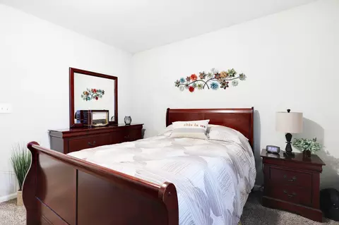 Bedroom - 35379 Nehemiah Dr, Shingletown, CA 96088 photo 5 of 6
