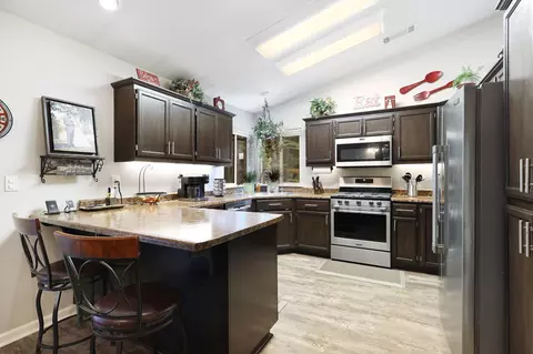 Kitchen - 35379 Nehemiah Dr, Shingletown, CA 96088 photo 1 of 3