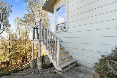 15962 Highland Ct, Redding, CA 96001 photo 29