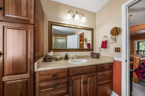 Bath - 42490 Willow Way, Old Station, CA 96071 photo 2 of 3