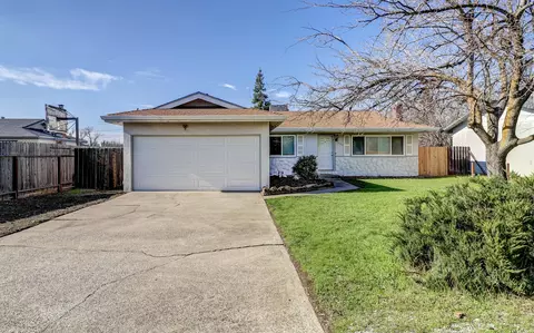 3590 Rhonda Rd, Cottonwood, CA 96022