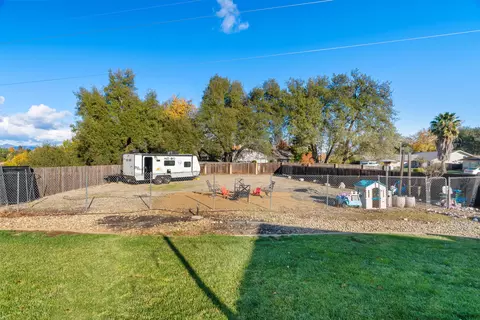 1638 Galaxy Way, Redding, CA 96002 photo 32