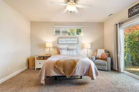 1638 Galaxy Way, Redding, CA 96002 photo 17