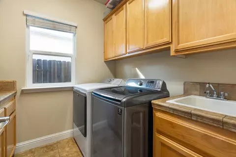 1638 Galaxy Way, Redding, CA 96002 photo 27