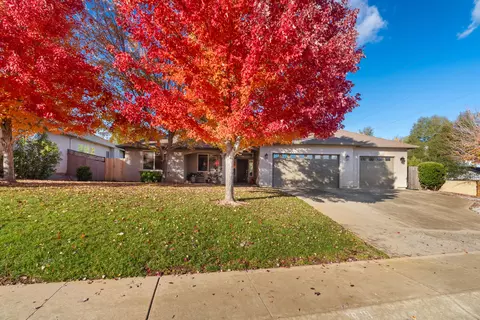 1638 Galaxy Way, Redding, CA 96002