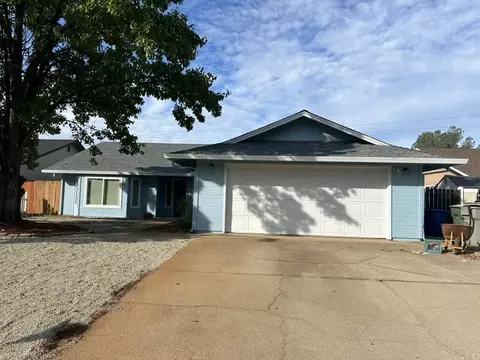 1964 Trumpet Dr, Redding, CA 96003