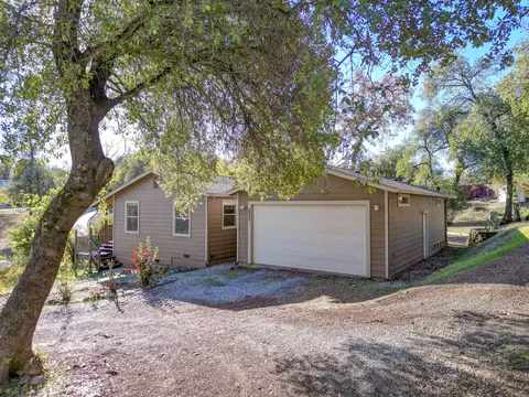 3390 Tomahawk Trl, Shasta Lake, CA 96019