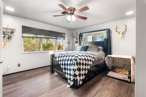 Bedroom - 12659 Shalon Dr, Redding, CA 96002 photo 4 of 6