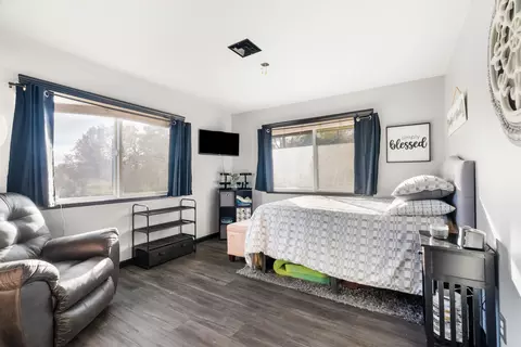 Bedroom - 12659 Shalon Dr, Redding, CA 96002 photo 5 of 6