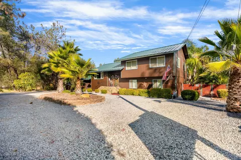 Exterior - 12659 Shalon Dr, Redding, CA 96002 photo 2 of 10