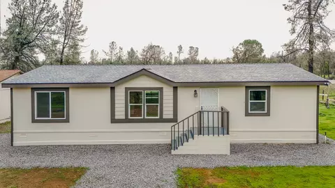 6313 Oak St, Anderson, CA 96007