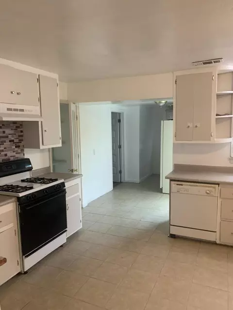 1422 Willis St, Redding, CA 96001 photo 20