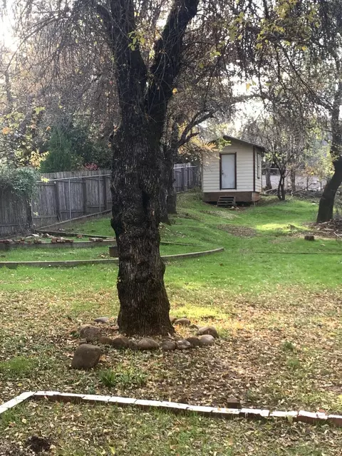 1422 Willis St, Redding, CA 96001 photo 23