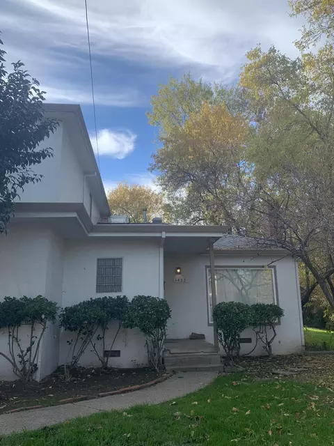 1422 Willis St, Redding, CA 96001 photo 4