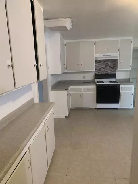 1422 Willis St, Redding, CA 96001 photo 17