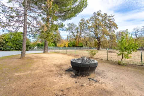 13882 Sandisle Dr, Redding, CA 96003 photo 23