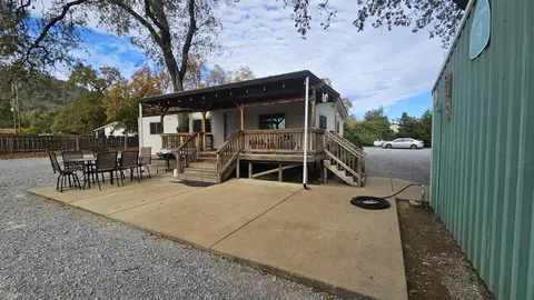 13882 Sandisle Dr, Redding, CA 96003 photo 8