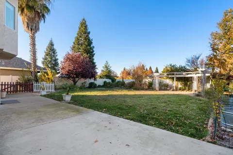 2120 Cilantro Dr, Redding, CA 96003 photo 32