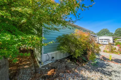 475 Red Cedar Dr, Redding, CA 96003 photo 30