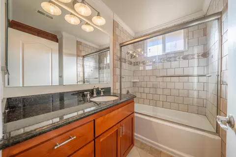 Bath - 3451 Rancho Rd, Redding, CA 96002 photo 1 of 3