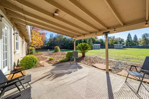Exterior - 3451 Rancho Rd, Redding, CA 96002 photo 9 of 35