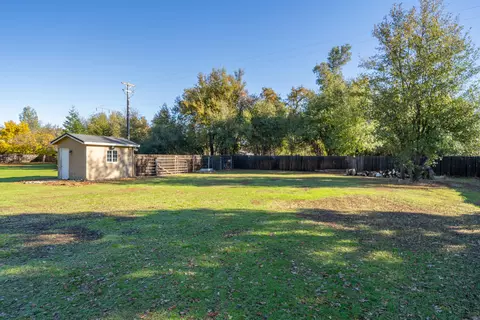 Exterior - 3451 Rancho Rd, Redding, CA 96002 photo 24 of 35