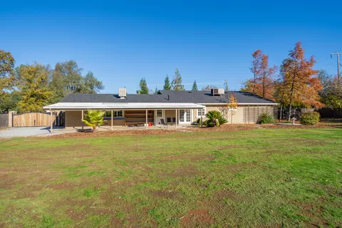 Exterior - 3451 Rancho Rd, Redding, CA 96002 photo 17 of 35