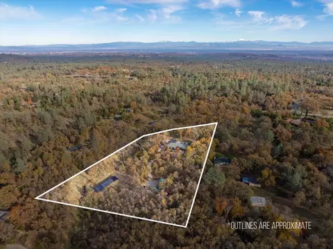 View/Area - 8286 Muscat Ct, Redding, CA 96001 photo 7 of 7