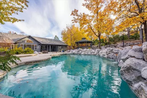 Exterior - 8286 Muscat Ct, Redding, CA 96001 photo 16 of 39