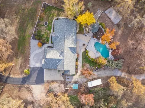 8286 Muscat Ct, Redding, CA 96001
