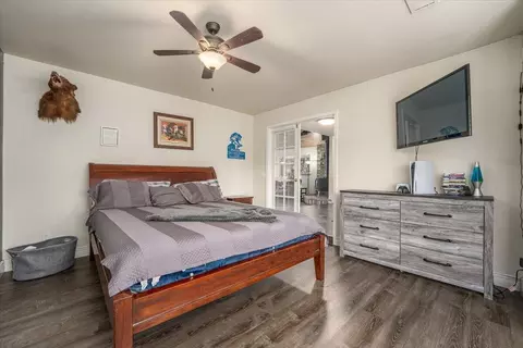 Bedroom - 8286 Muscat Ct, Redding, CA 96001 photo 5 of 10