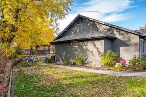 Exterior - 8286 Muscat Ct, Redding, CA 96001 photo 27 of 39