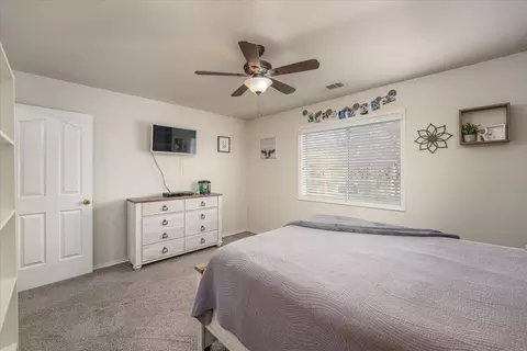 Bedroom - 8286 Muscat Ct, Redding, CA 96001 photo 9 of 10