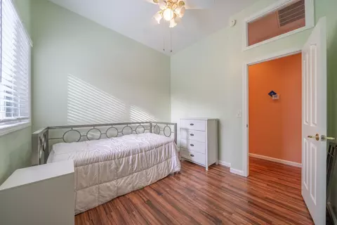 Bedroom - 1389 River Ridge Dr, Redding, CA 96003 photo 4 of 5