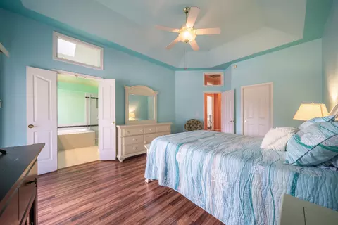 Bedroom - 1389 River Ridge Dr, Redding, CA 96003 photo 1 of 5