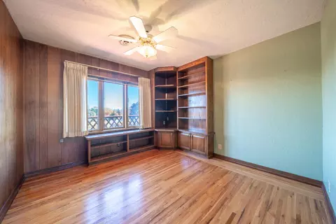 Bedroom - 1129 Almond Ave, Redding, CA 96001 photo 1 of 8