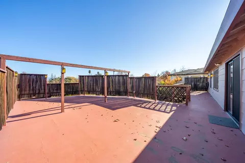 Exterior - 1129 Almond Ave, Redding, CA 96001 photo 8 of 23