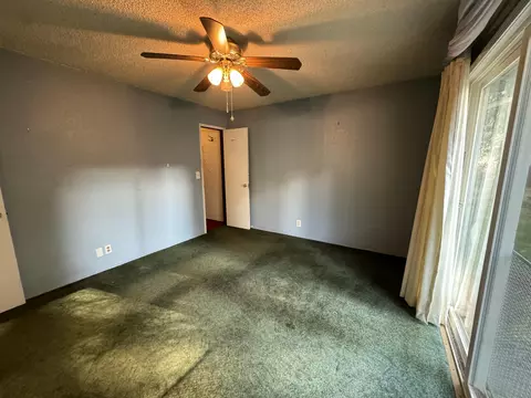 Bedroom - 20219 Mapleleaf St, Burney, CA 96013 photo 2 of 10