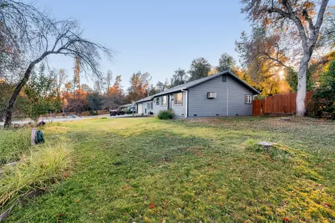 3145 Quartz Hill Rd, Redding, CA 96003 photo 3