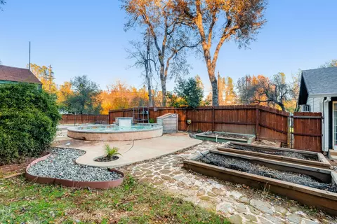 3145 Quartz Hill Rd, Redding, CA 96003 photo 25