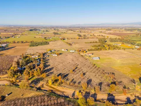 View/Area - 22505 Dove Ave, Gerber, CA 96035 photo 12 of 12