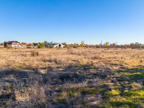 Exterior - 22505 Dove Ave, Gerber, CA 96035 photo 13 of 13