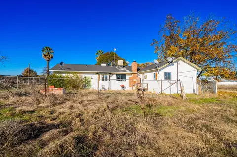 Exterior - 22505 Dove Ave, Gerber, CA 96035 photo 12 of 13
