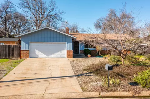 2666 Yana Ave, Redding, CA 96002