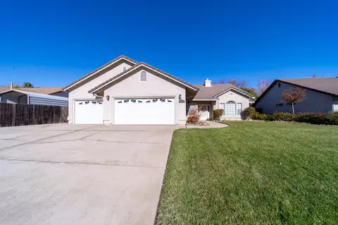 2158 Sageway Dr, Redding, CA 96003 photo 2