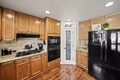 2158 Sageway Dr, Redding, CA 96003 photo 10