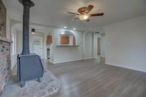 2915 Lowden Ln, Redding, CA 96002 photo 5