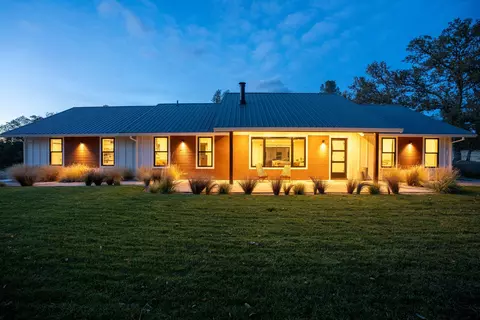 23462 Sunburst Ln, Millville, CA 96062