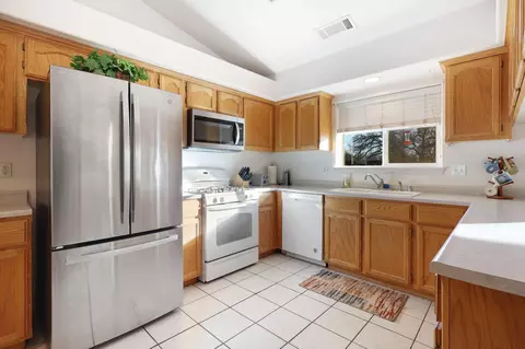 20211 Freeman Way, Redding, CA 96002 photo 5