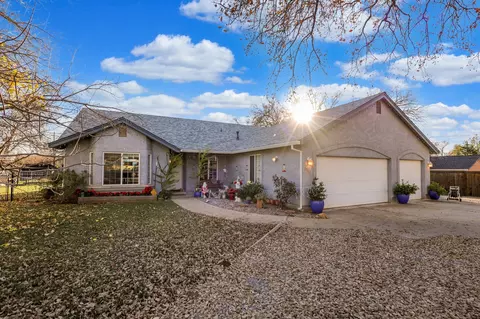 20211 Freeman Way, Redding, CA 96002